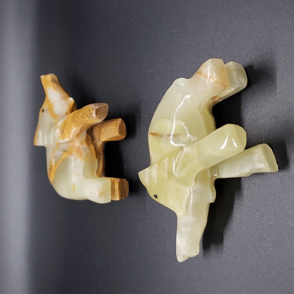 Vintage Hand Carved Onyx Elephant Figurines - Picture 7 of 7